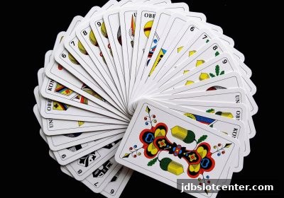 jdb电子深度解析：棋牌报牌频率与电子爆分规律的真实逻辑