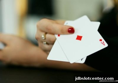 jdb电子融合英超与牌九：跨界娱乐新思维