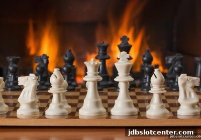 jdb电子与真人棋牌：探索传统博弈的数字新生与文化传承