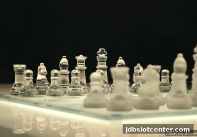 棋牌桌游的千年之旅：从古代智慧到数字化娱乐，jdb电子带你领略经典
